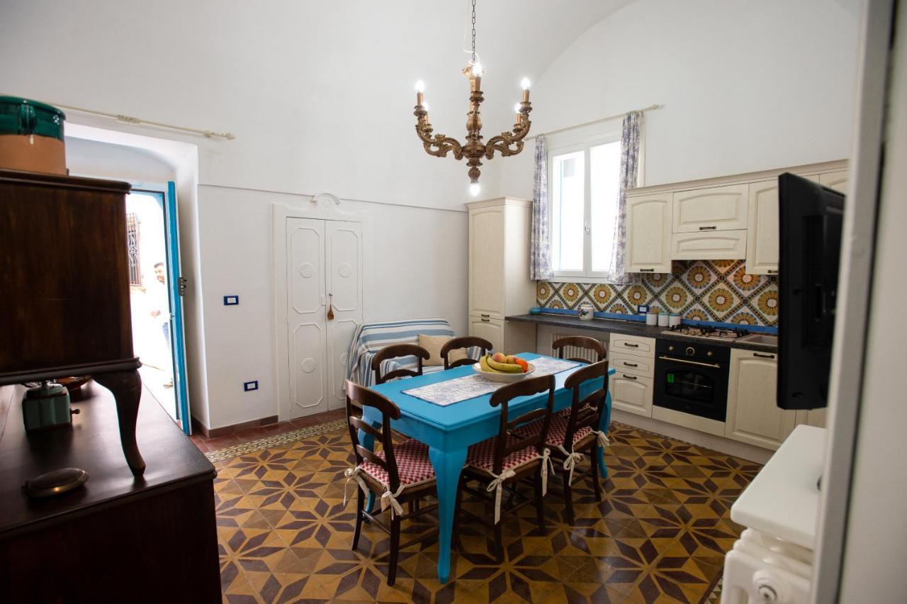 La Casa Nel Vico Lägenhet Marittima Exteriör bild